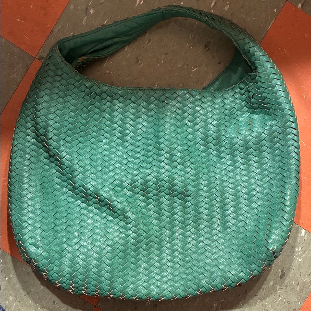 Elegant Green Woven Women's Bag